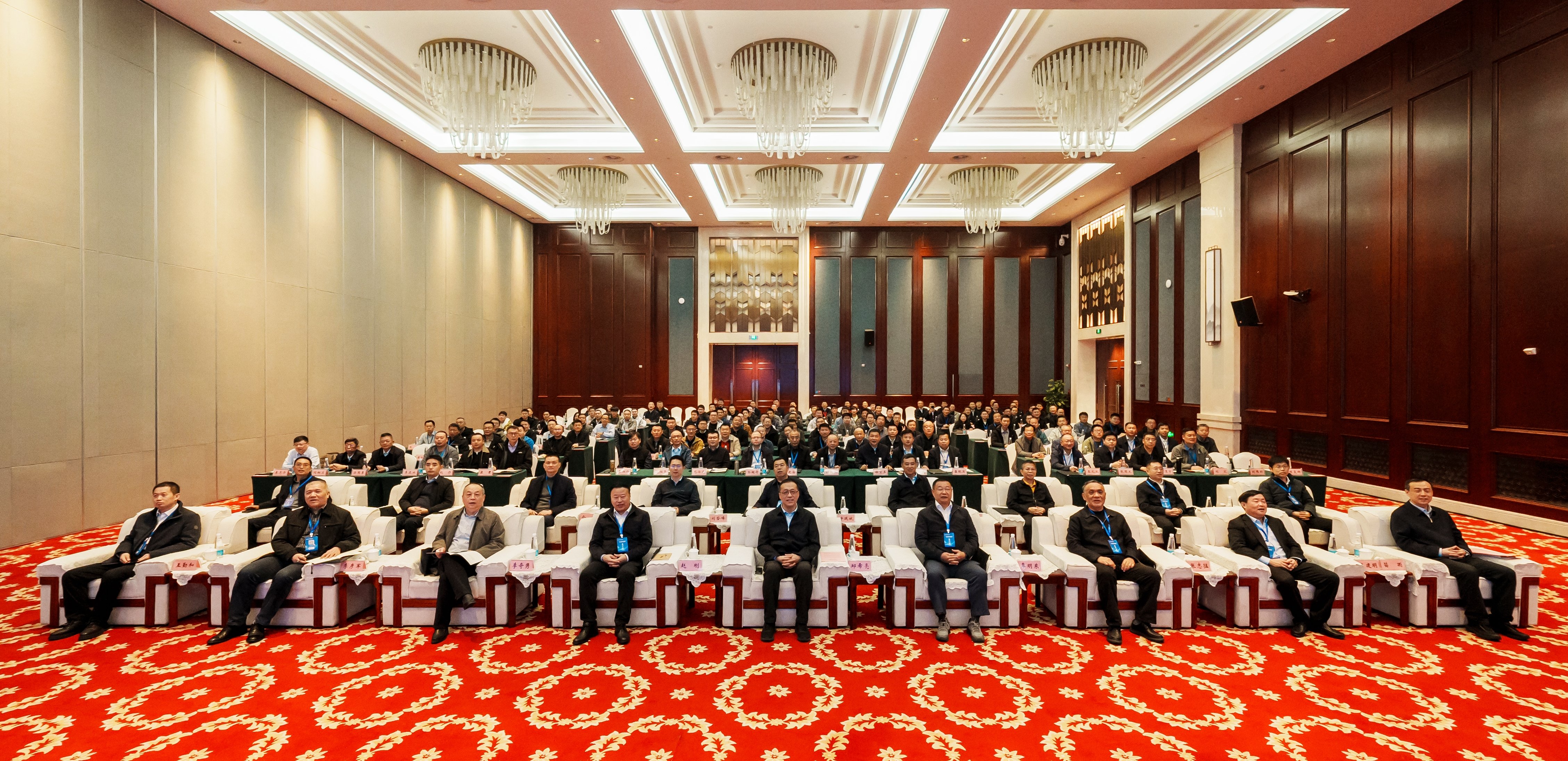 “汽”势磅礴 “电”基未来 | 哈电汽轮机成功召开新一代煤电汽轮发电机组技术及运行实践交流会