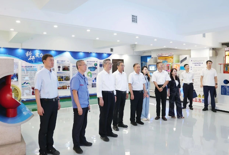 黑龙江省人大常委会副主任王永康到哈电集团调研